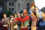 Le Comabt de Fanfares 55 * 5616 x 3744 * (6.98MB)